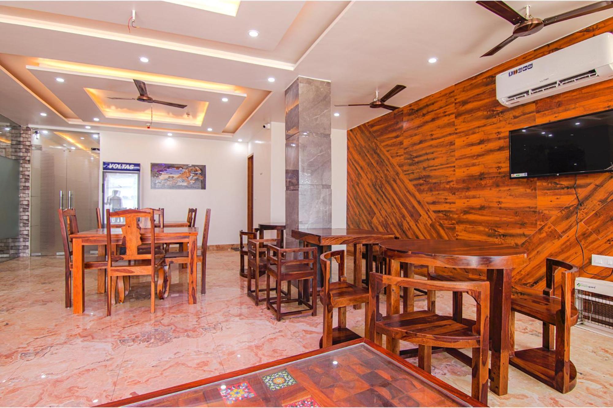 Fabhotel Meridian Inn Mohali Exterior foto